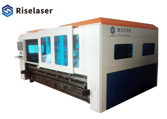 1064nm Enclosed Metal Fiber Laser Cutting Machine For Metal Stainless Steel